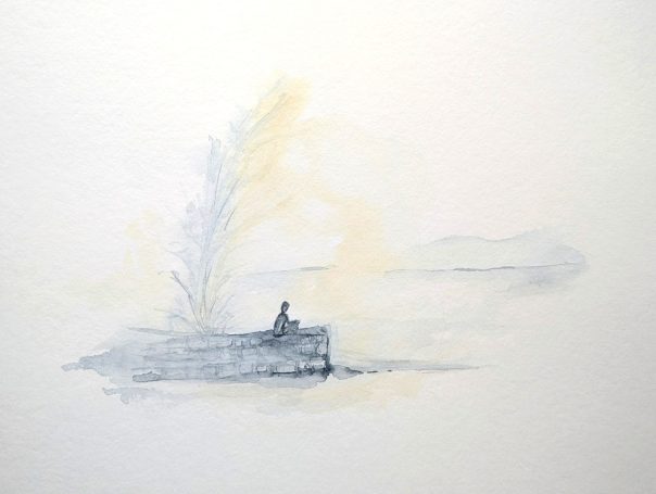 Am hellen Rand Aquarell und Bleistiftzeichnung, mit kleiner sitzenden Figur am Ufer, hellem Licht und ruhiger Landschaft.